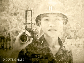 Thăm viếng gia đình tử sĩ Nguyễn Năm