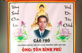 Viếng tang TT Phú